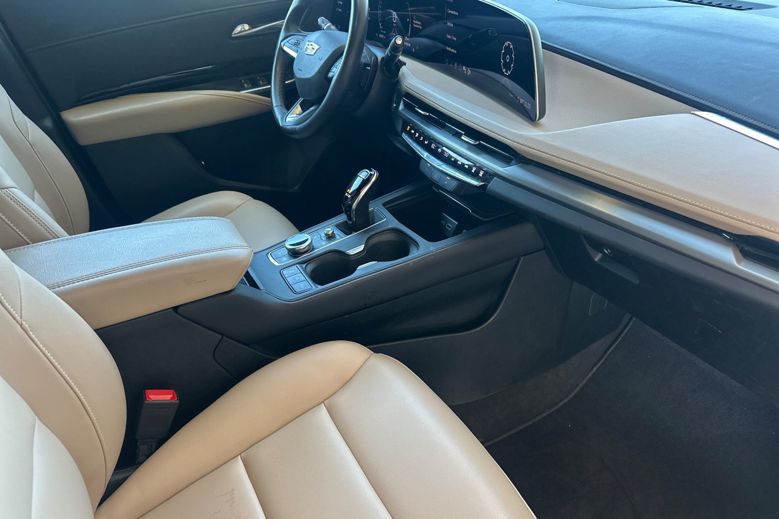 Used 2024 Cadillac XT4 Luxury FWD image 20