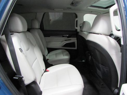 Used 2024 Kia Telluride S w/ S Sunroof Package FWD image 20