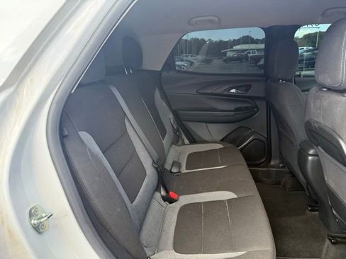 Used 2023 Chevrolet TrailBlazer LT AWD/4WD image 17