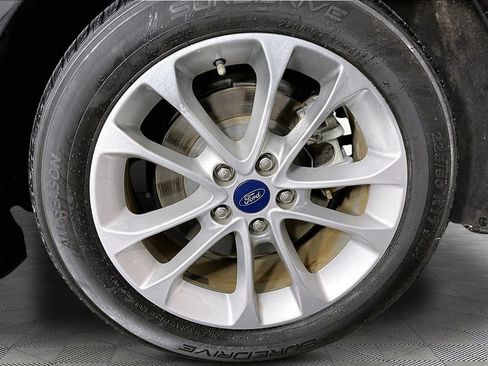 Used 2020 Ford Fusion SE FWD image 26
