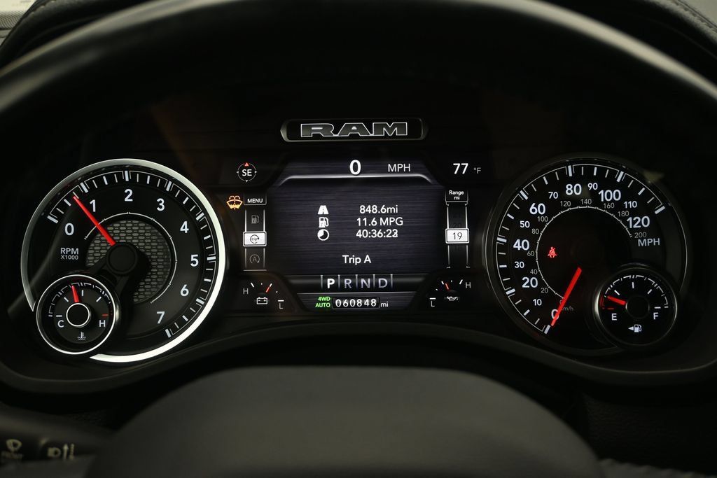 Used 2022 RAM 1500 Laramie AWD/4WD image 19
