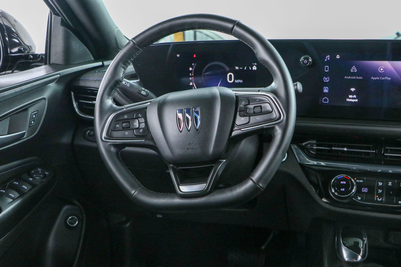 Used 2025 Buick Envista Sport Touring w/ Convenience I Package FWD image 12