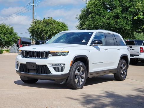 Certified 2022 Jeep Grand Cherokee Limited 4xe AWD/4WD image 3