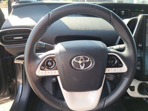 Certified 2018 Toyota Prius Prime Advanced image 17