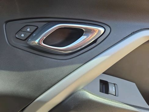 Used 2017 Chevrolet Camaro LT RWD image 32