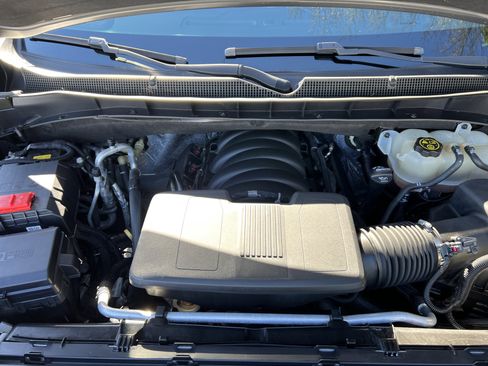 Used 2021 Chevrolet Tahoe Z71 w/ Z71 Signature Package image 35