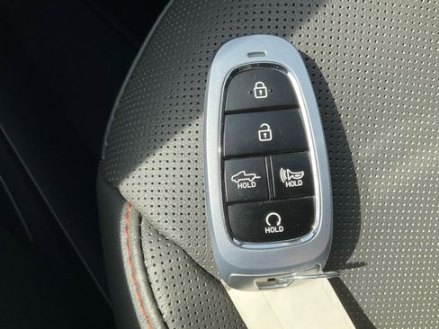 Used 2024 Hyundai Santa Cruz Limited AWD/4WD image 29
