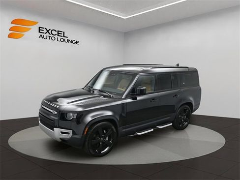 Used 2024 Land Rover Defender 130 S image 57