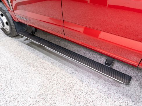 Used 2024 Ford F350 Platinum image 13