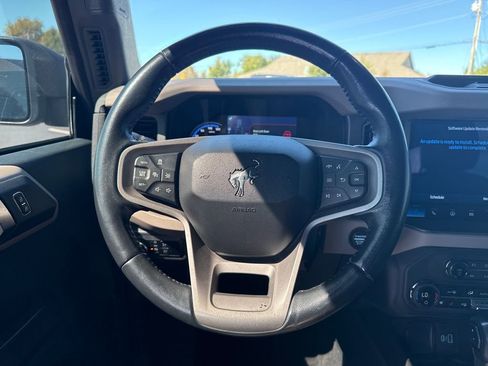 Used 2024 Ford Bronco Wildtrak image 18