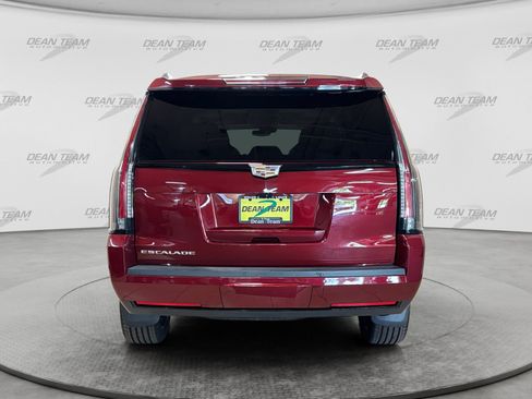 Used 2020 Cadillac Escalade Luxury w/ Escalade Sport Edition AWD/4WD image 6