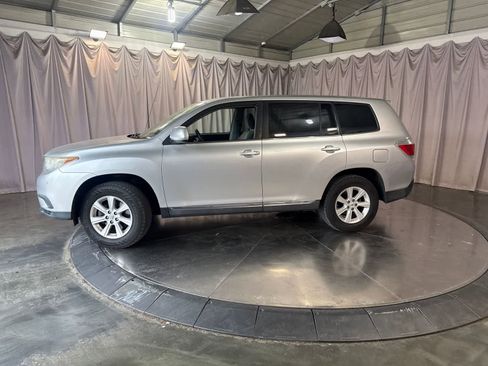 Used 2012 Toyota Highlander FWD image 8