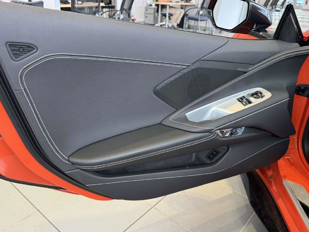 Used 2025 Chevrolet Corvette Z06 w/ Battery Protection Package RWD image 17