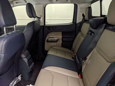 New 2026 Ford Maverick Lariat image 23