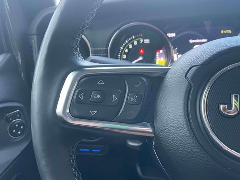 Used 2023 Jeep Wrangler Sahara w/ Cold Weather Group image 21