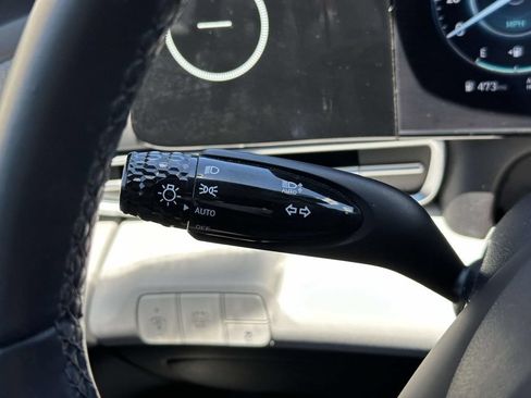 Used 2024 Hyundai Elantra Limited FWD image 21
