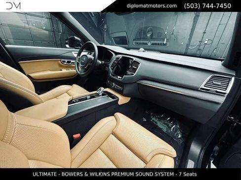 Used 2024 Volvo XC90 T8 Ultimate AWD/4WD image 18