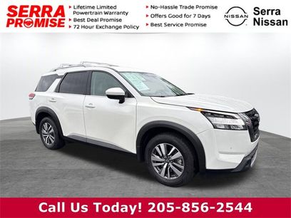 Used 2023 Nissan Pathfinder SL w/ Black Appearance Package