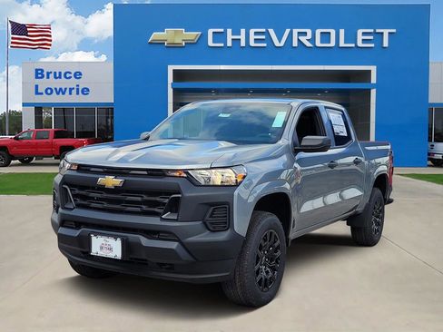 New 2026 Chevrolet Colorado W/T w/ WT Custom Package AWD/4WD image 1