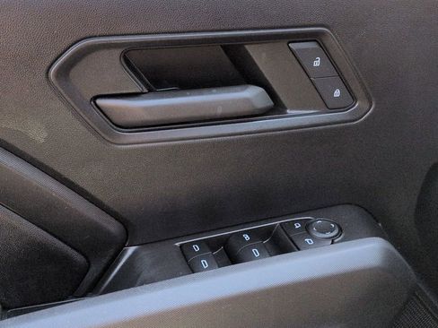 Used 2023 Chevrolet Colorado Trail Boss w/ Technology Package AWD/4WD image 24