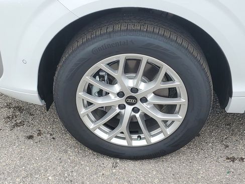New 2026 Audi Q3 quattro 2.0T AWD/4WD image 13