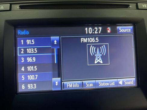 Used 2016 Toyota Camry LE FWD image 19