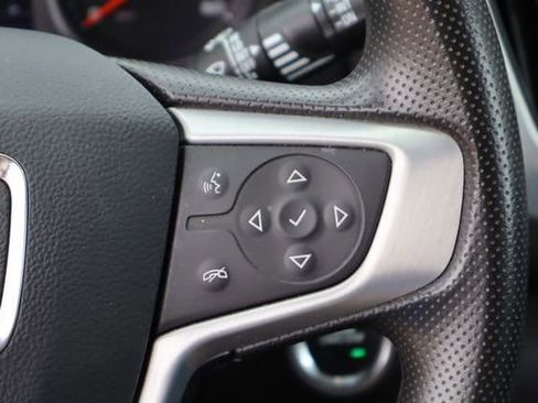 Used 2024 GMC Terrain SLE FWD image 13