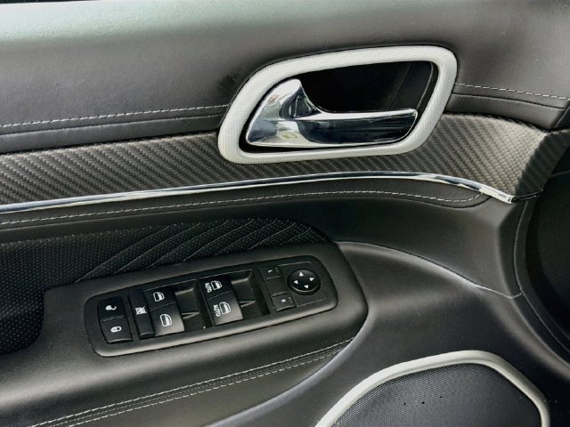 Used 2019 Jeep Grand Cherokee SRT AWD/4WD image 19
