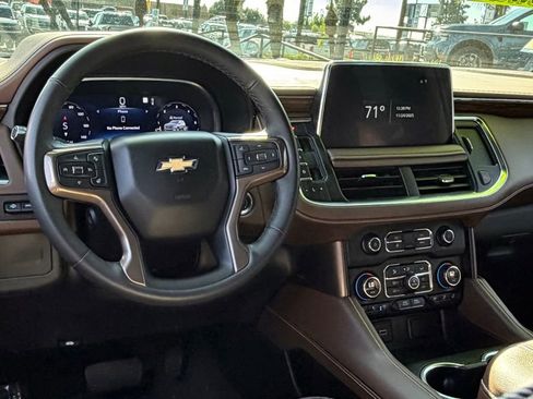 Used 2023 Chevrolet Tahoe High Country image 28