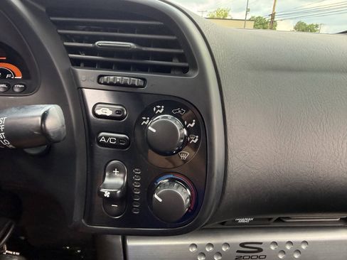 Used 2007 Honda S2000 image 25