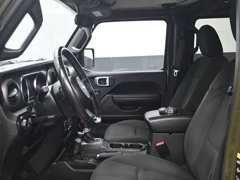 Used 2023 Jeep Gladiator Sport AWD/4WD image 6