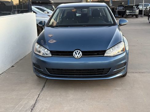 Used 2016 Volkswagen Golf SE image 3