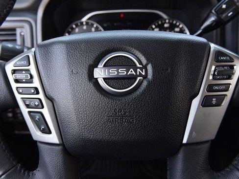 Used 2024 Nissan Titan SV w/ SV Convenience Package image 23