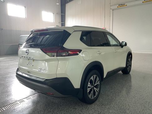 Used 2021 Nissan Rogue SV w/ Premium Package AWD/4WD image 16