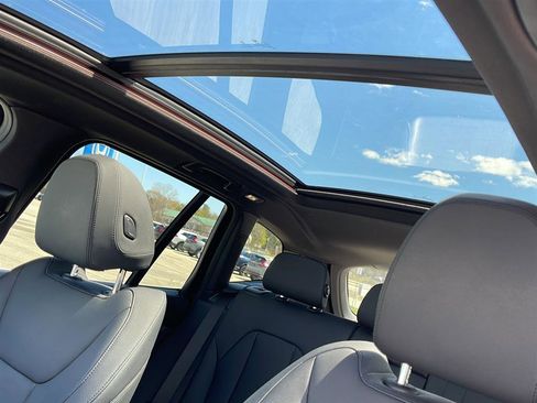Used 2019 BMW X3 xDrive30i w/ Driving Assistance Package AWD/4WD image 10