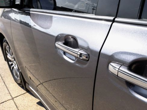 Used 2019 Toyota Sienna XLE w/ XLE Navigation Package image 40