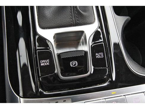 Used 2023 Kia Carnival SX FWD image 32