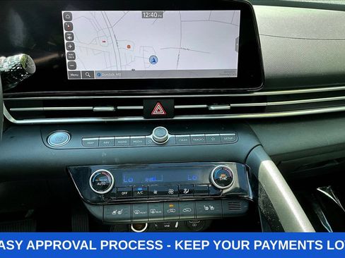 Used 2023 Hyundai Elantra Limited w/ Preferred Accessory Package FWD image 15