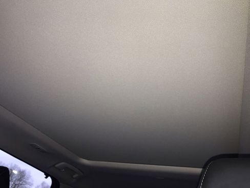 Used 2023 Nissan Rogue SV w/ SV Premium Package image 21