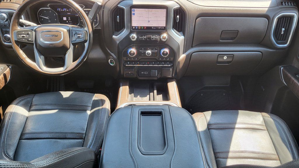 Used 2022 GMC Sierra 2500 Denali w/ Denali Ultimate Package AWD/4WD image 5