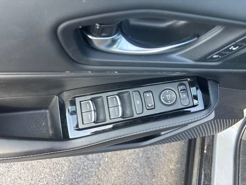 Used 2023 Honda Accord Touring image 8