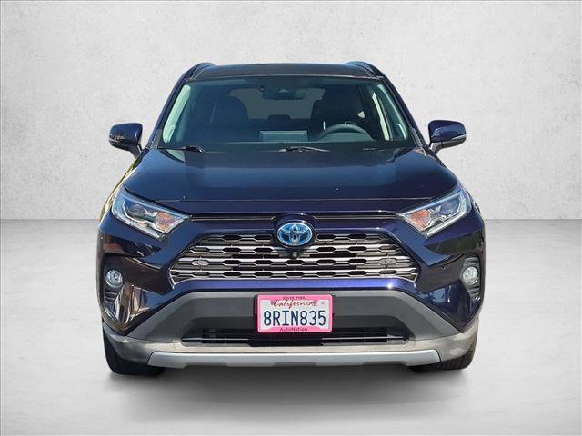 Used 2020 Toyota RAV4 Limited AWD/4WD image 3