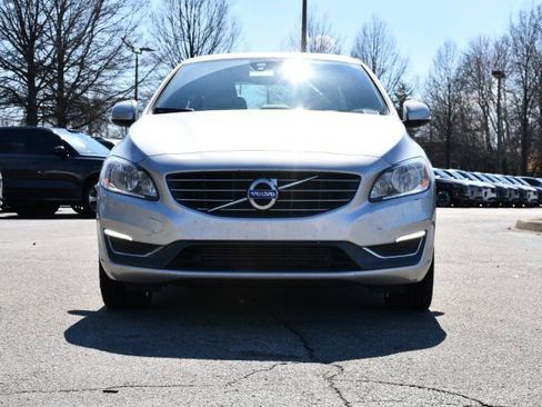 Used 2015 Volvo S60 T5 Premier image 2
