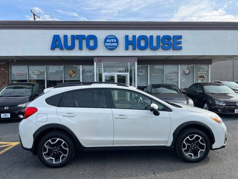 Used 2017 Subaru Crosstrek 2.0i Limited w/ Popular Package #2 AWD/4WD image 9