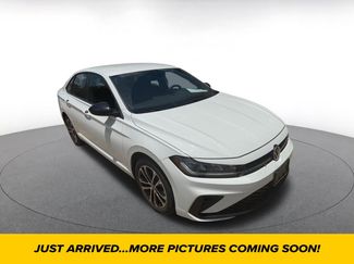 Used 2025 Volkswagen Jetta Sport FWD video 1