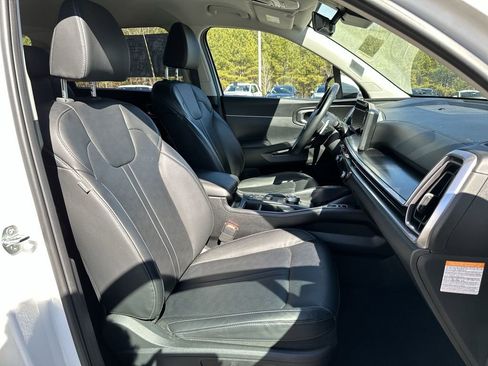 Used 2025 Kia Sorento EX image 25