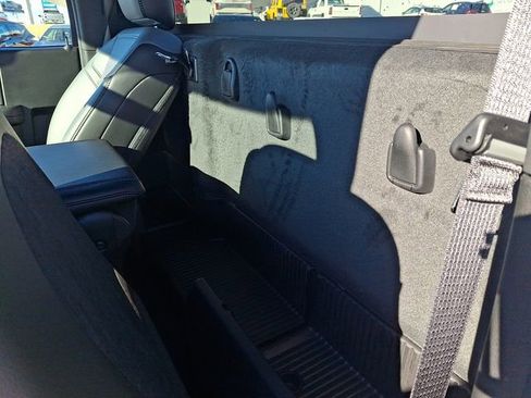 Used 2024 RAM 2500 Tradesman w/ Chrome Appearance Group image 10