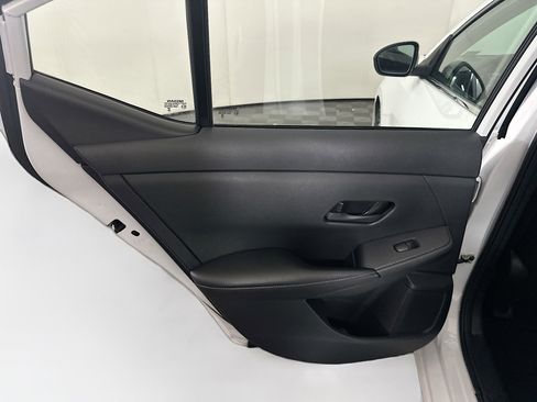 Used 2024 Nissan Sentra SV image 25