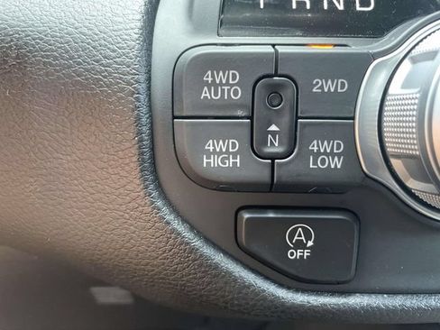 Used 2025 RAM 1500 Laramie AWD/4WD image 30