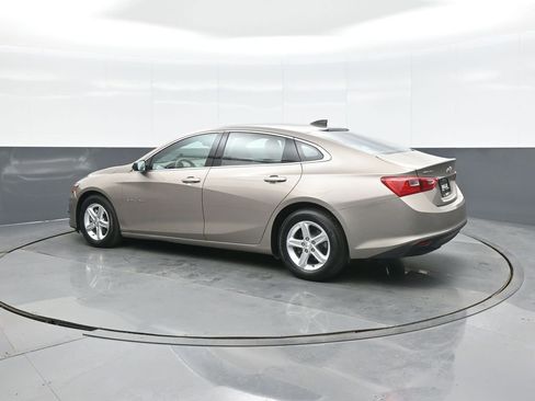 Used 2022 Chevrolet Malibu LS w/ Driver Confidence Package II image 5